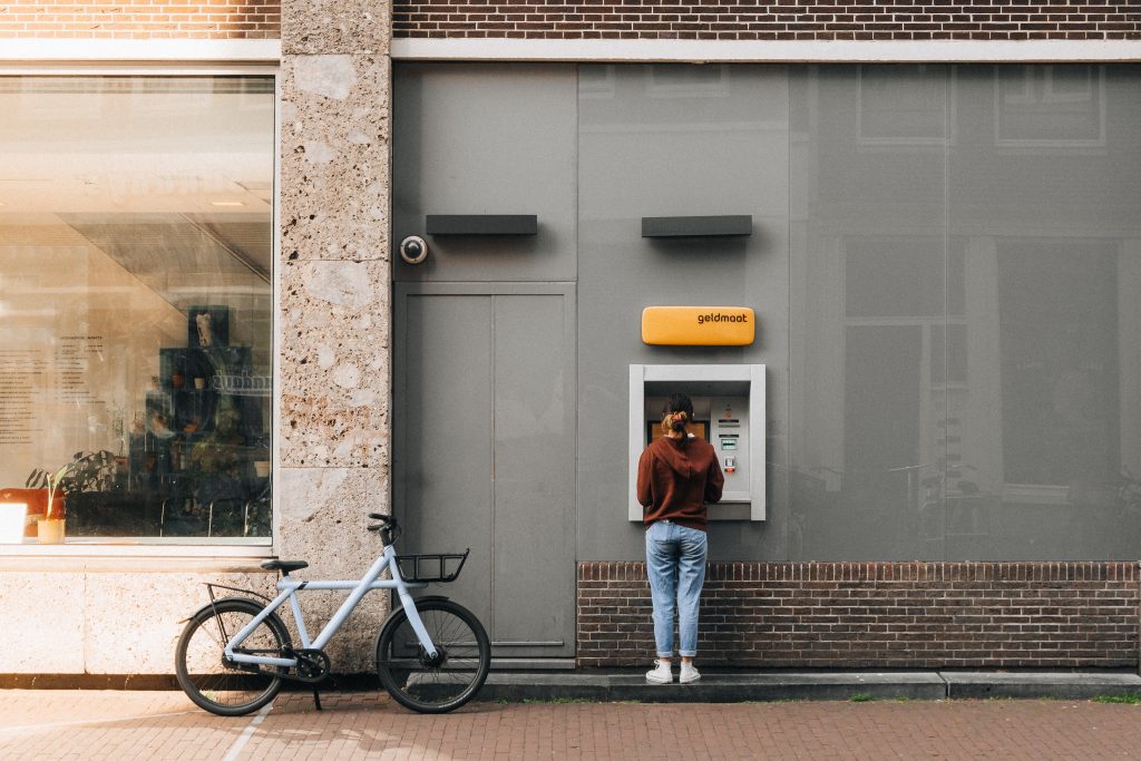 VanMoof in city